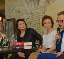 542F1021-DBC1-43B6-836A-B7F1BE823EC0.